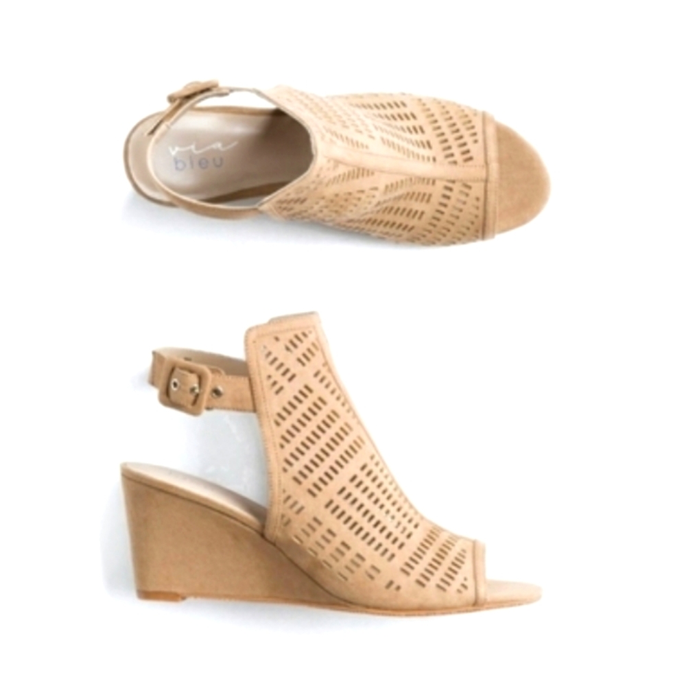 B.L.E.U Beige Laser Cut Perforated wedge Sandals ROSINA Beige  Sz.9